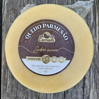 Queijo Parmesão Suave (mínimo 2,9kg)